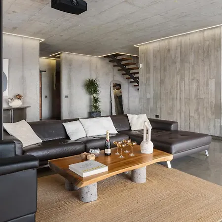 빌라 Karat Atelier De La Vega 아데제