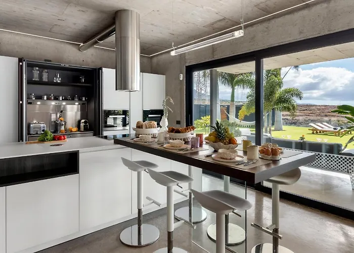 Karat Atelier De La Vega أذيخي