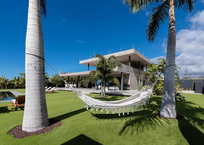 Karat Atelier De La Vega * أذيخي